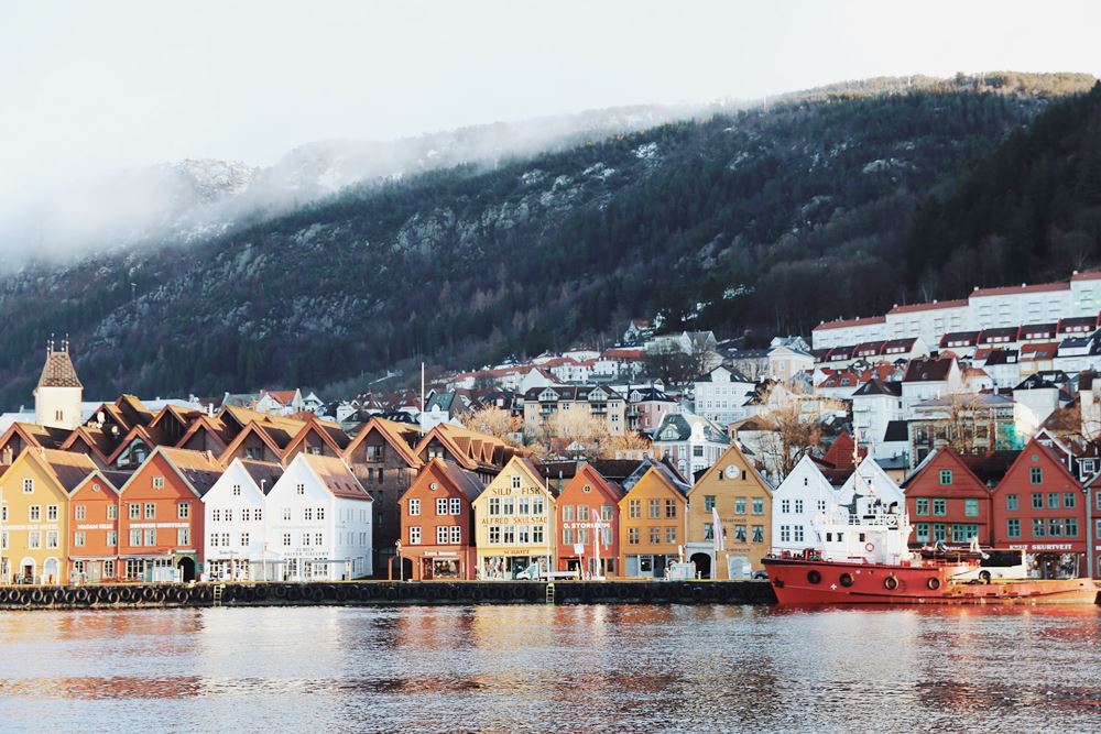 Ragnarök Bergen Hafen Norwegen Entertain Tours